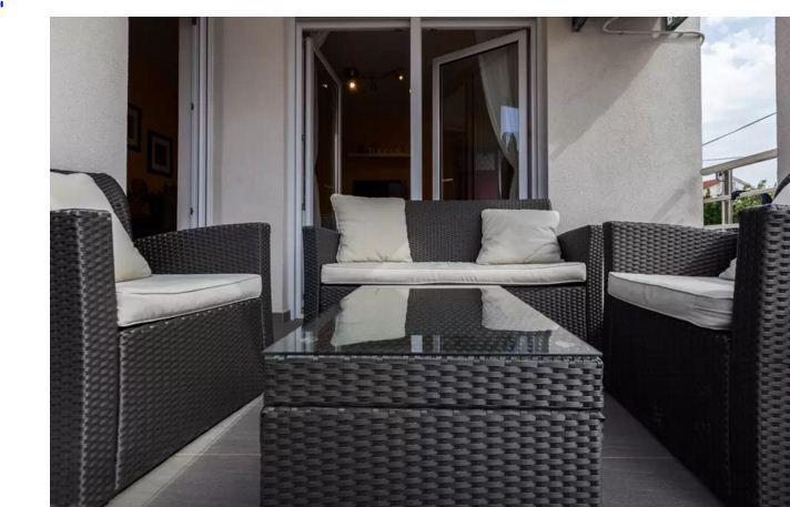 Apartment Plutus ビオグラード・ナ・モル エクステリア 写真